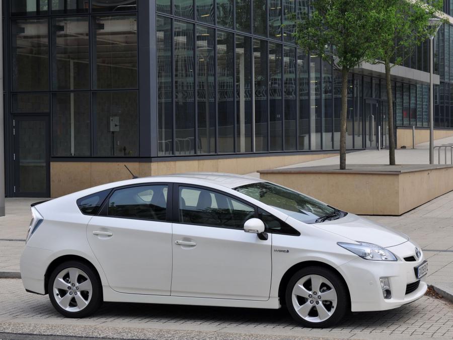  Toyota Prius 2009 года  (UK) (фото 3 из 15)